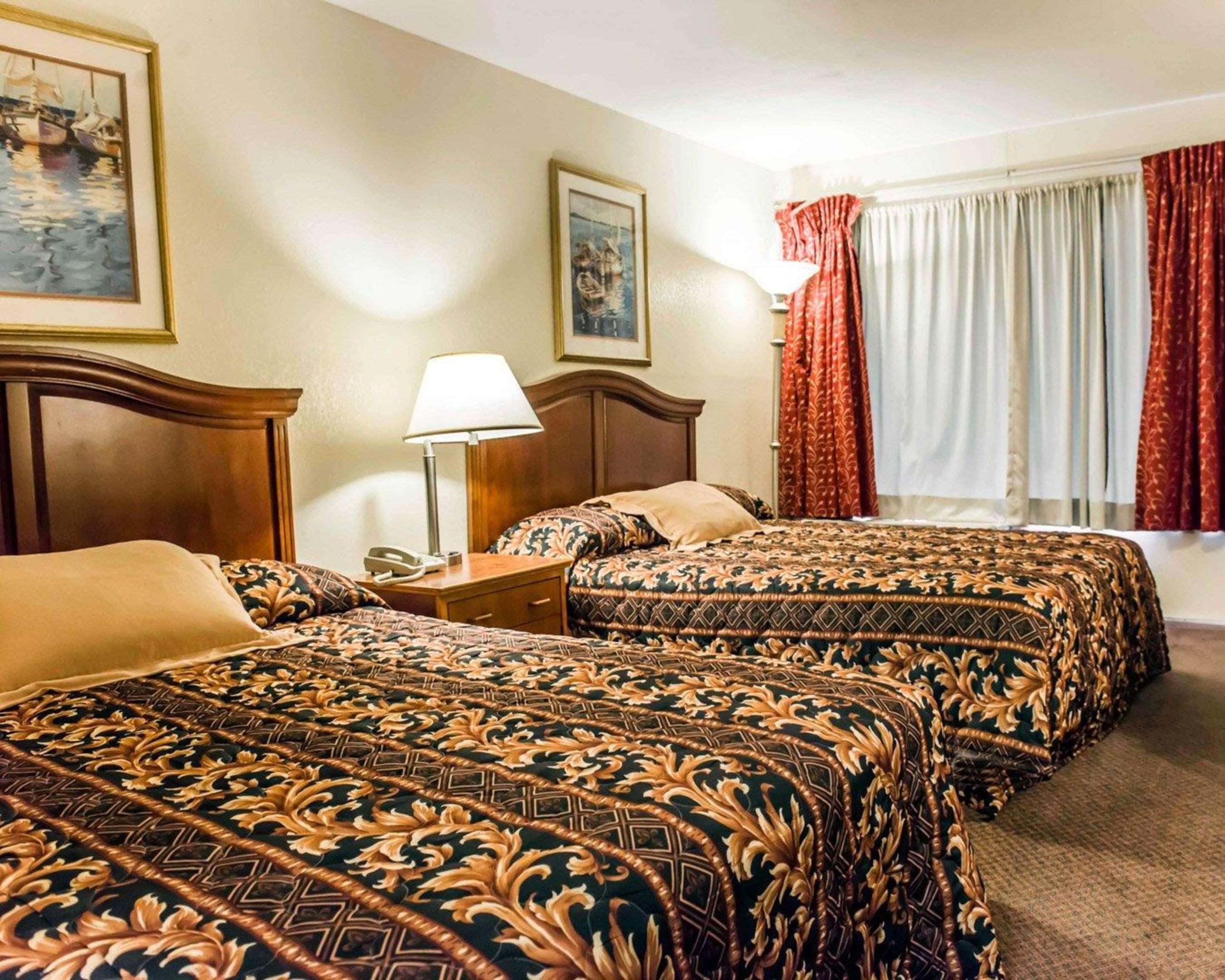 Econo Lodge Perry Eksteriør bilde