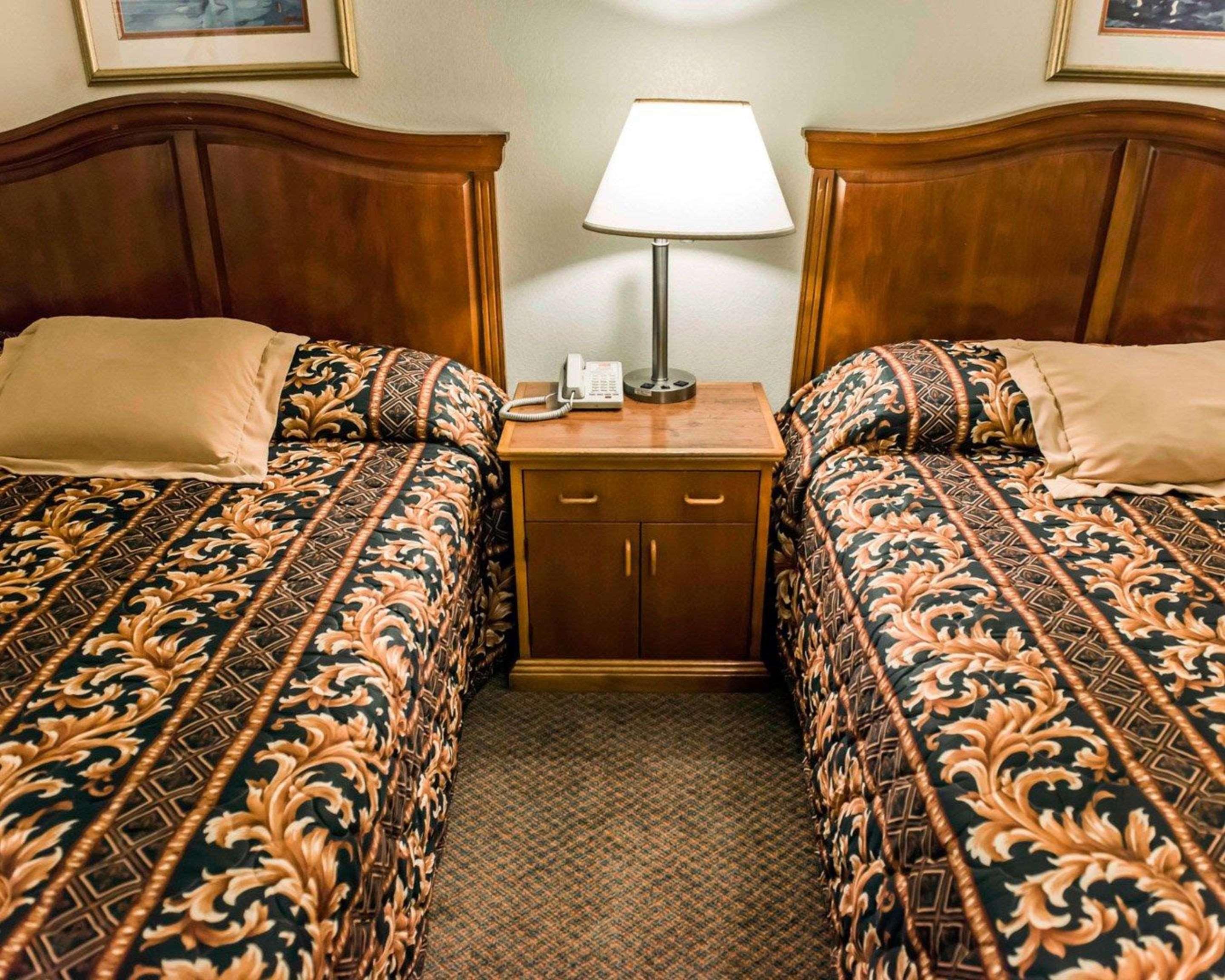 Econo Lodge Perry Eksteriør bilde