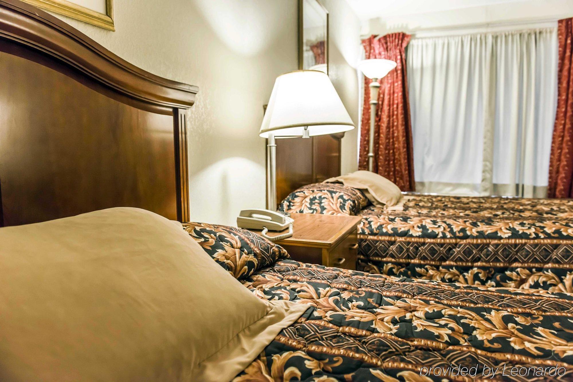 Econo Lodge Perry Eksteriør bilde